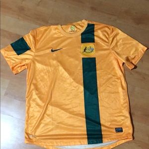 Nike Team Australia football kit. Size XL.
